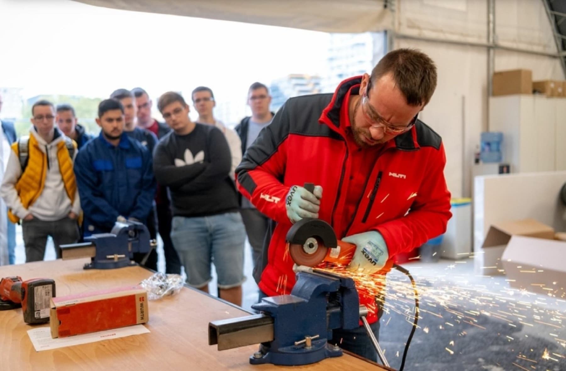 Tools_magyar építők.jpg